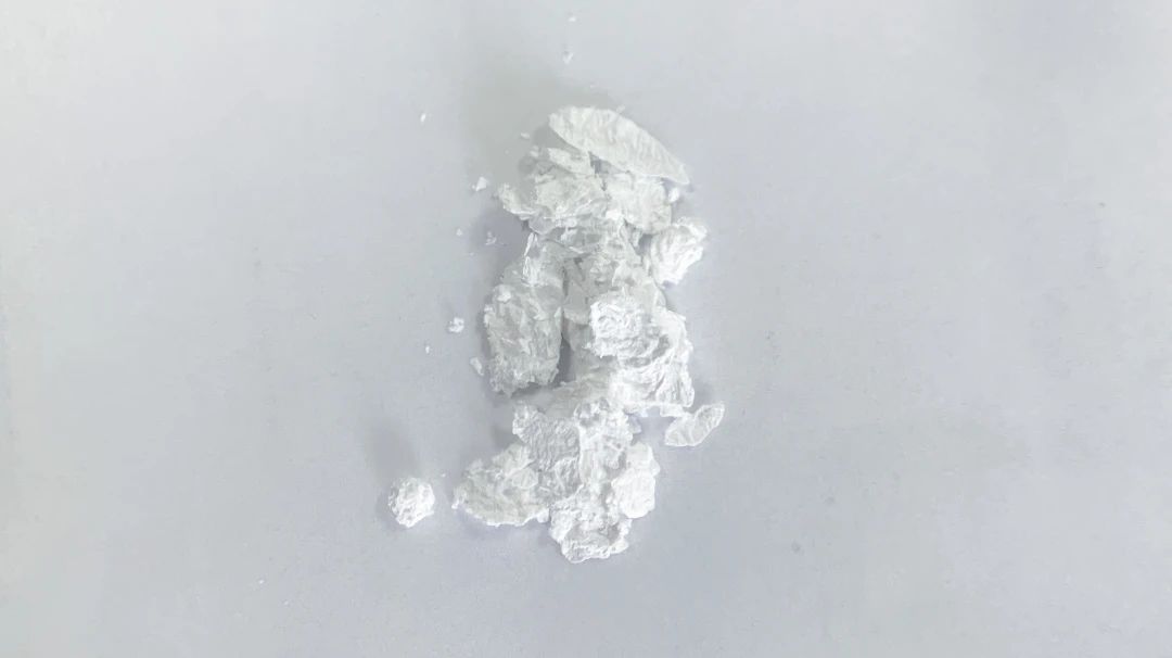 3,29-二苯甲?；闃侨识紎389122-01-4